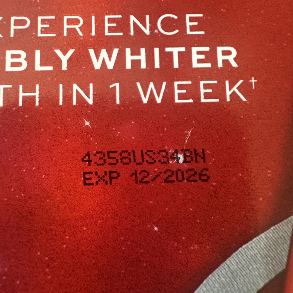 Colgate Optic White Overnight Whitening Pen & Advanced Toothpaste w/ Travel Size